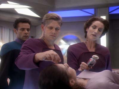 Star Trek: Deep Space Nine Screencaps "Equilbrium" (S3:E4)
