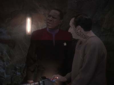 Star Trek: Deep Space Nine Screencaps "Equilbrium" (S3:E4)