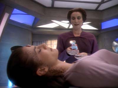 Star Trek: Deep Space Nine Screencaps "Equilbrium" (S3:E4)