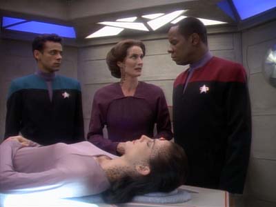 Star Trek: Deep Space Nine Screencaps "Equilbrium" (S3:E4)