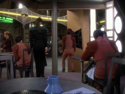 Star Trek: Deep Space Nine Screencaps "Second Skin" (S3:E5)
