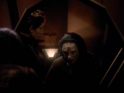 Star Trek: Deep Space Nine Screencaps "Second Skin" (S3:E5)