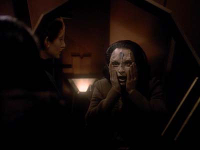 Star Trek: Deep Space Nine Screencaps "Second Skin" (S3:E5)