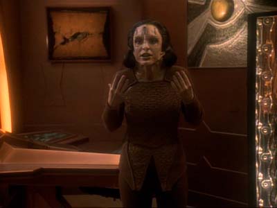 Star Trek: Deep Space Nine Screencaps "Second Skin" (S3:E5)