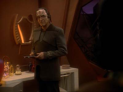Star Trek: Deep Space Nine Screencaps "Second Skin" (S3:E5)