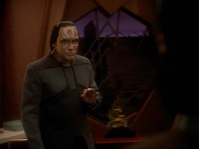 Star Trek: Deep Space Nine Screencaps "Second Skin" (S3:E5)