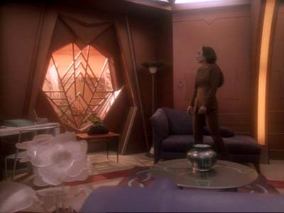 Star Trek: Deep Space Nine Screencaps "Second Skin" (S3:E5)