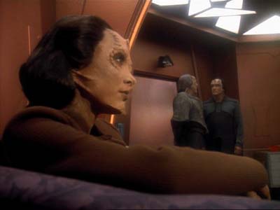 Star Trek: Deep Space Nine Screencaps "Second Skin" (S3:E5)