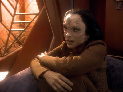 Star Trek: Deep Space Nine Screencaps "Second Skin" (S3:E5)