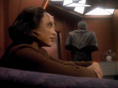 Star Trek: Deep Space Nine Screencaps "Second Skin" (S3:E5)