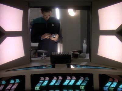 Star Trek: Deep Space Nine Screencaps "Second Skin" (S3:E5)