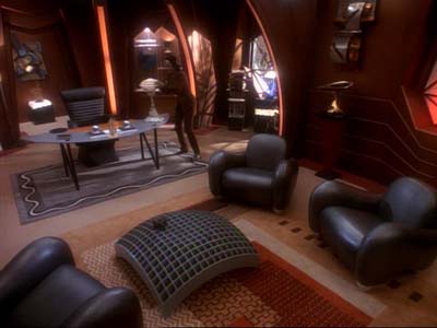 Star Trek: Deep Space Nine Screencaps "Second Skin" (S3:E5)