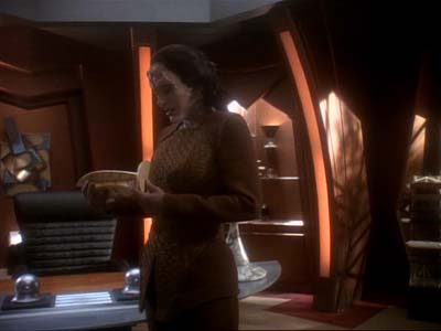 Star Trek: Deep Space Nine Screencaps "Second Skin" (S3:E5)