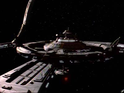 Star Trek: Deep Space Nine Screencaps "Second Skin" (S3:E5)