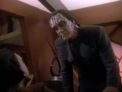 Star Trek: Deep Space Nine Screencaps "Second Skin" (S3:E5)