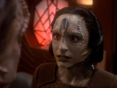 Star Trek: Deep Space Nine Screencaps "Second Skin" (S3:E5)