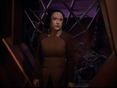 Star Trek: Deep Space Nine Screencaps "Second Skin" (S3:E5)