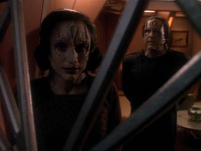 Star Trek: Deep Space Nine Screencaps "Second Skin" (S3:E5)