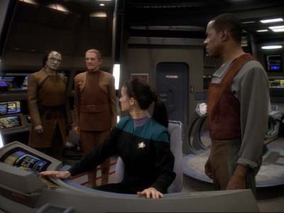 Star Trek: Deep Space Nine Screencaps "Second Skin" (S3:E5)