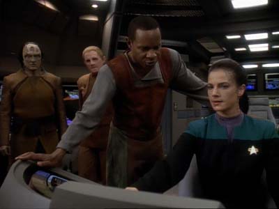 Star Trek: Deep Space Nine Screencaps "Second Skin" (S3:E5)