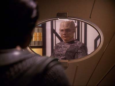 Star Trek: Deep Space Nine Screencaps "Second Skin" (S3:E5)