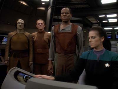 Star Trek: Deep Space Nine Screencaps "Second Skin" (S3:E5)