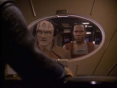 Star Trek: Deep Space Nine Screencaps "Second Skin" (S3:E5)