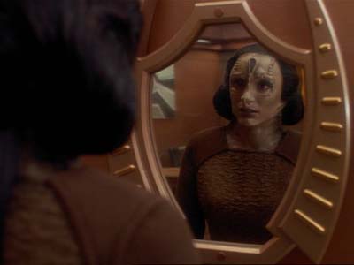 Star Trek: Deep Space Nine Screencaps "Second Skin" (S3:E5)