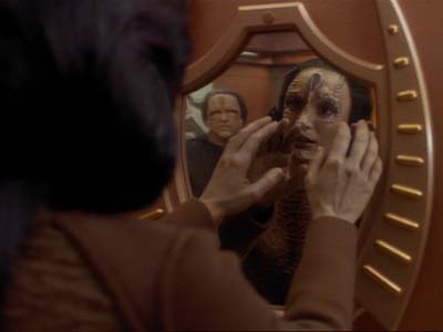 Star Trek: Deep Space Nine Screencaps "Second Skin" (S3:E5)