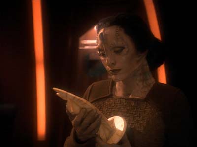 Star Trek: Deep Space Nine Screencaps "Second Skin" (S3:E5)