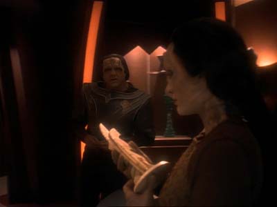 Star Trek: Deep Space Nine Screencaps "Second Skin" (S3:E5)