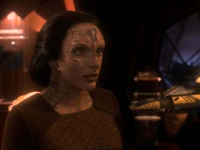 Star Trek: Deep Space Nine Screencaps "Second Skin" (S3:E5)