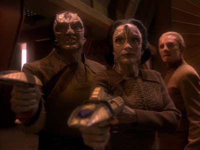 Star Trek: Deep Space Nine Screencaps "Second Skin" (S3:E5)