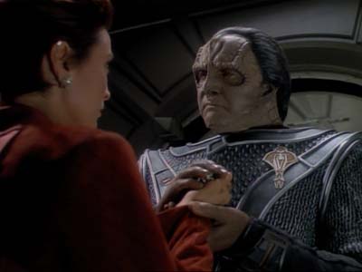 Star Trek: Deep Space Nine Screencaps "Second Skin" (S3:E5)
