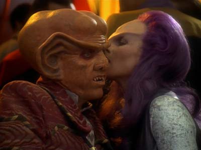 Star Trek: Deep Space Nine Screencaps "The Abandoned" (S3:E6)
