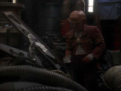 Star Trek: Deep Space Nine Screencaps "The Abandoned" (S3:E6)