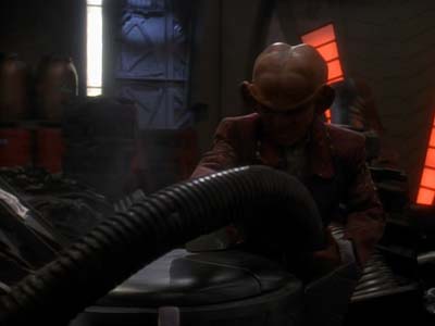 Star Trek: Deep Space Nine Screencaps "The Abandoned" (S3:E6)