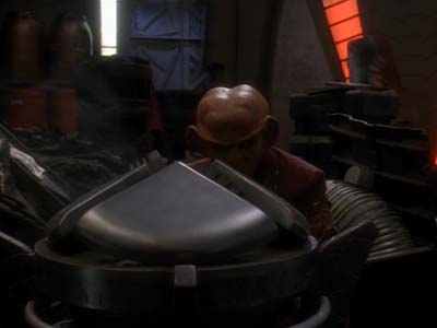 Star Trek: Deep Space Nine Screencaps "The Abandoned" (S3:E6)