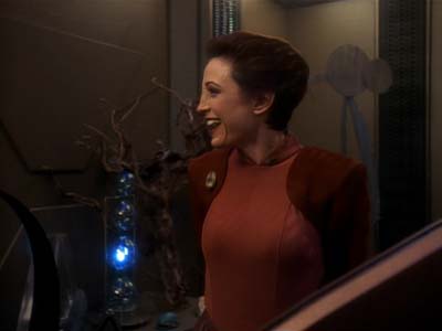 Star Trek: Deep Space Nine Screencaps "The Abandoned" (S3:E6)