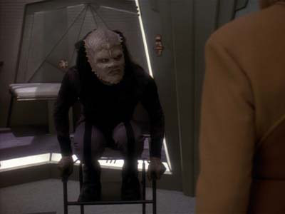 Star Trek: Deep Space Nine Screencaps "The Abandoned" (S3:E6)