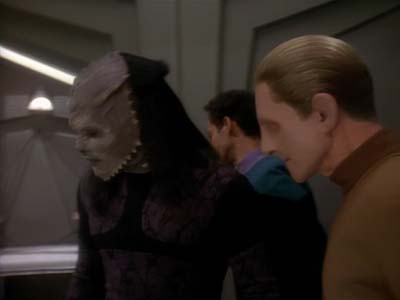 Star Trek: Deep Space Nine Screencaps "The Abandoned" (S3:E6)