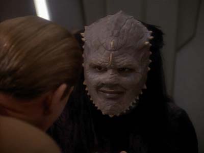 Star Trek: Deep Space Nine Screencaps "The Abandoned" (S3:E6)