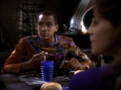 Star Trek: Deep Space Nine Screencaps "The Abandoned" (S3:E6)