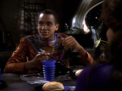 Star Trek: Deep Space Nine Screencaps "The Abandoned" (S3:E6)