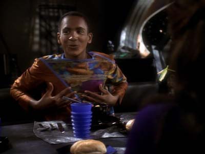Star Trek: Deep Space Nine Screencaps "The Abandoned" (S3:E6)