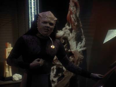Star Trek: Deep Space Nine Screencaps "The Abandoned" (S3:E6)