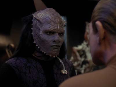 Star Trek: Deep Space Nine Screencaps "The Abandoned" (S3:E6)