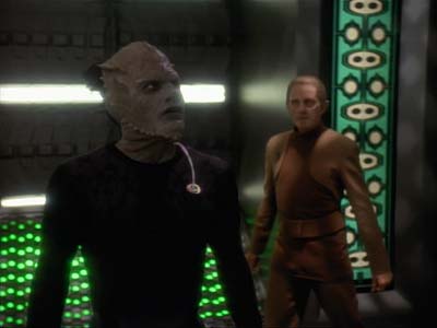 Star Trek: Deep Space Nine Screencaps "The Abandoned" (S3:E6)