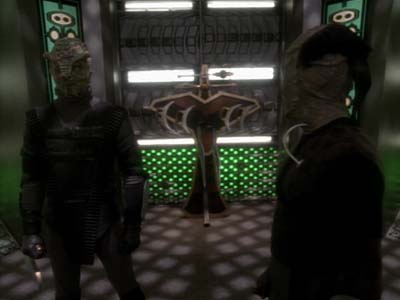 Star Trek: Deep Space Nine Screencaps "The Abandoned" (S3:E6)