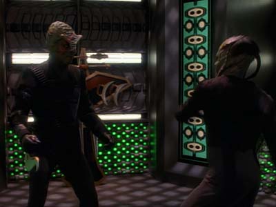 Star Trek: Deep Space Nine Screencaps "The Abandoned" (S3:E6)